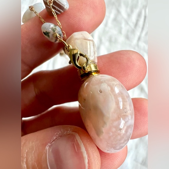 Cherry Blossom Agate POISON Essnetial Oil Bottle Neckace Pendant - Picture 5 of 9